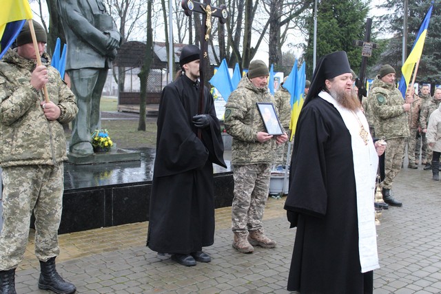 Двоє синів втратили батька: на Волинь «на щиті» повернувся полеглий Герой Микола Голінчук