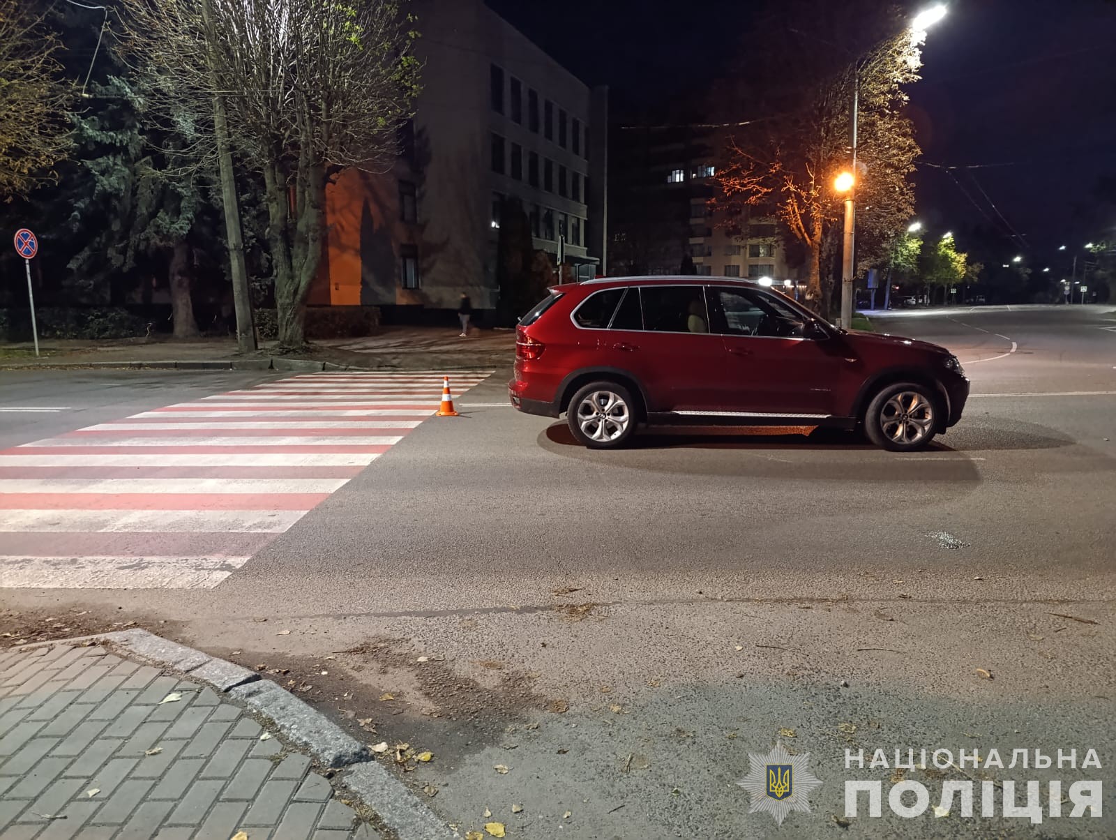 У Луцьку водій BMW збив двох пішоходів: один чоловік у реанімації