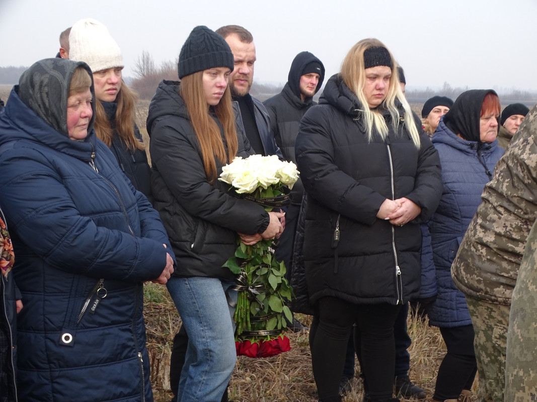 Повернувся із буремного Бахмутського району: на Волині прощались із захисником Олександром Чипчеруком