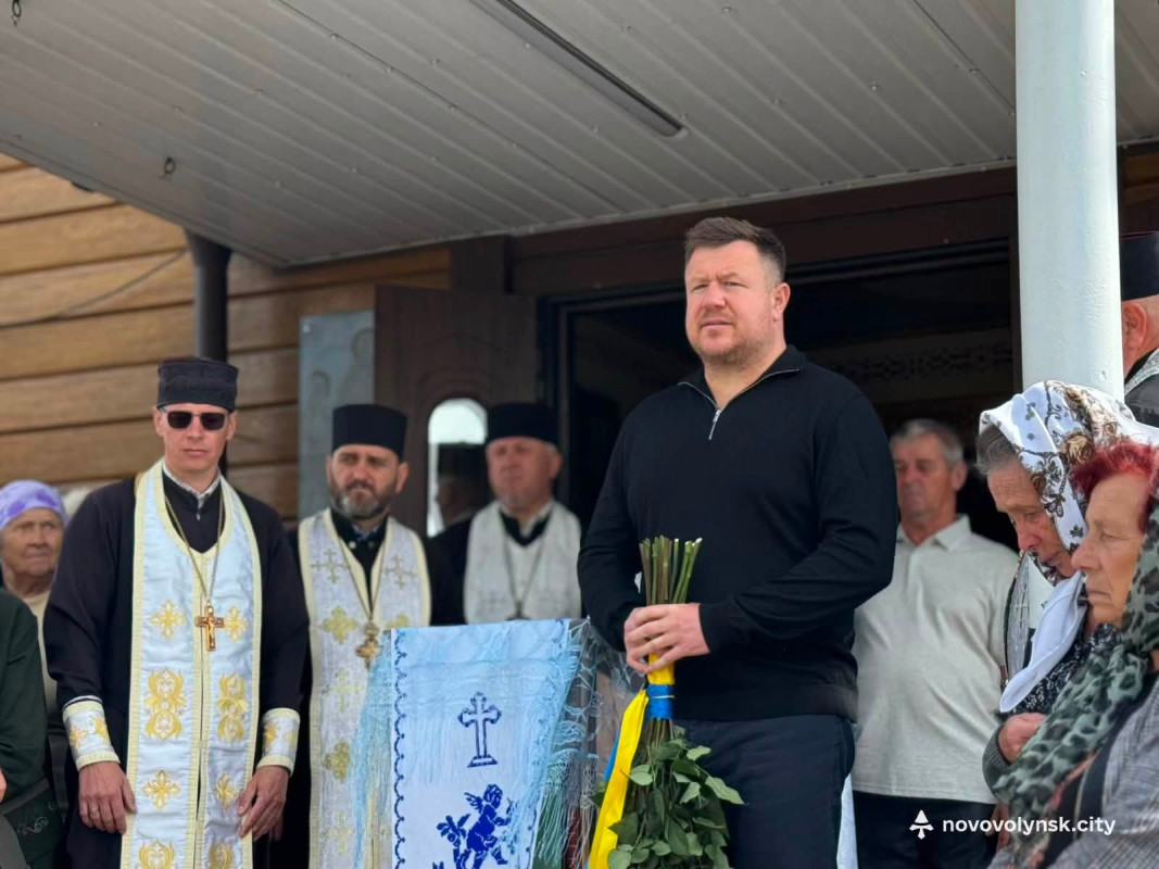 Чотири роки родина жила надією: на Волині поховали Героя Олександра Яковинця
