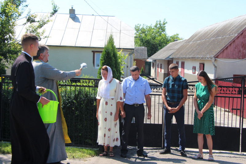 У Луцькому районі митрополит Михаїл вперше відвідав церкву, яка нещодавно перейшла до ПЦУ