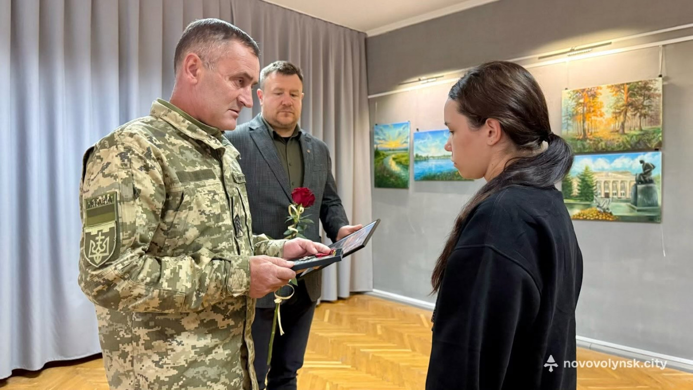«Золотий Хрест» та ордени «За мужність»: на Волині вшанували трьох полеглих воїнів