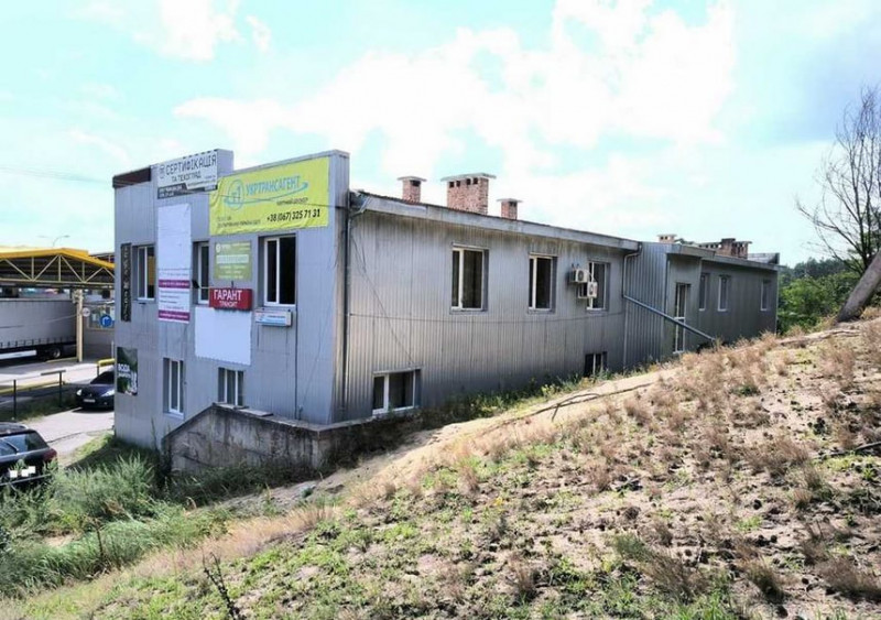 На Волині біля кордону з Польщею продають офісний центр за майже пів мільйона доларів