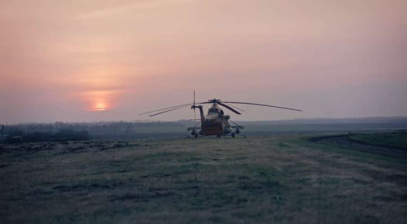 «Ми не воюємо м'ясом, ми бережемо людей»: волинський льотчик знявся у кіноновелі про вертолітників