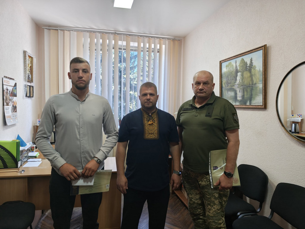 Воювали на найгарячіших напрямках: двох захисників із громади на Волині відзначили нагородами