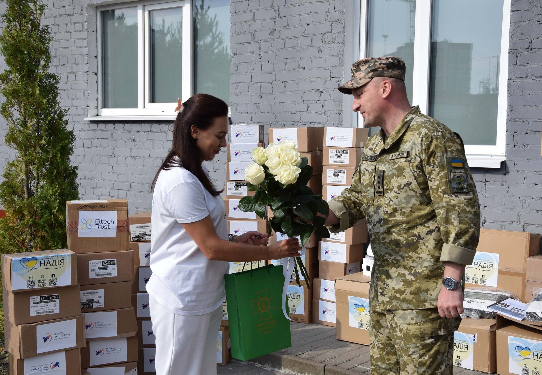 Волинським прикордонникам передали цінне медобладнання для реабілітації військових