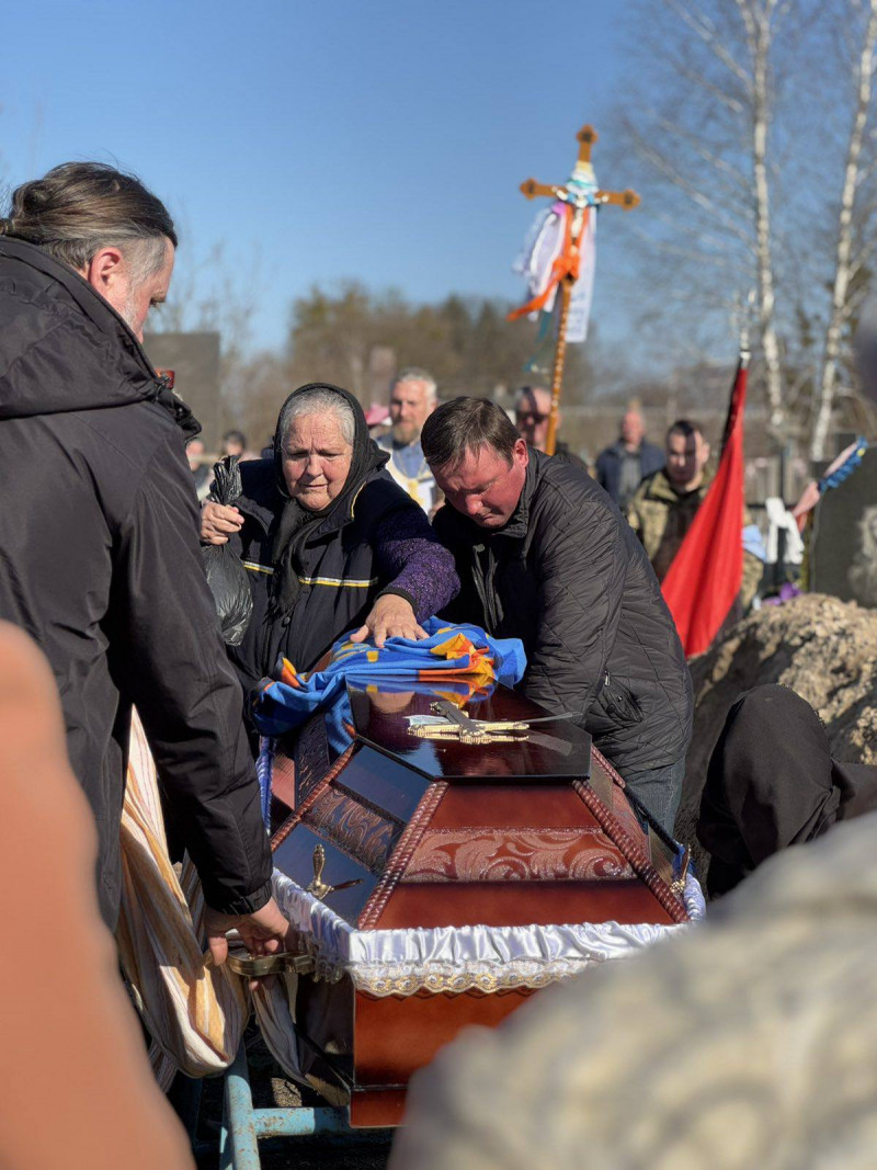 Загинув наприкінці червня 2024 року: на Волині попрощалися з Героєм Андрієм Оніщуком