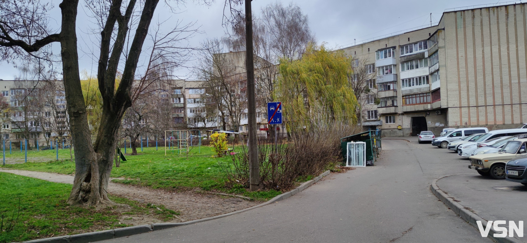 Три кілометри життя: фоторепортаж із найдовшого будинку України в Луцьку