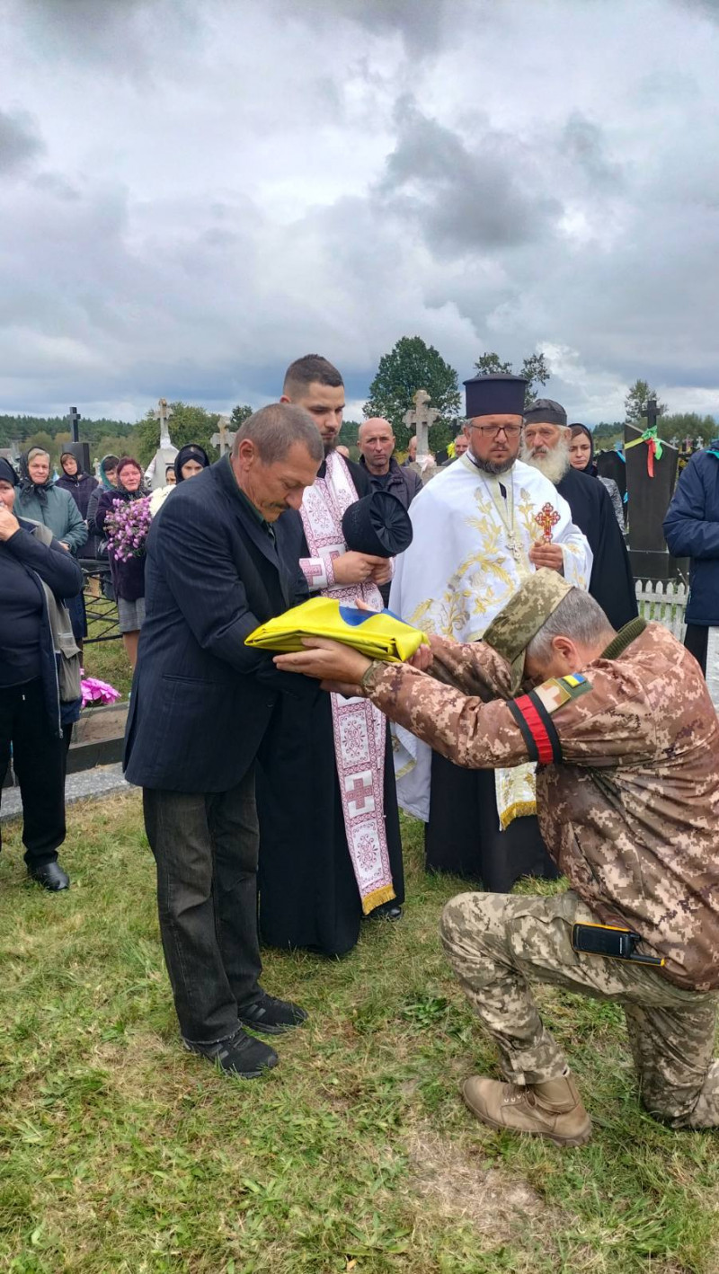 Назавжди 49: на Волині попрощалися з Героєм В'ячеславом Лошаком