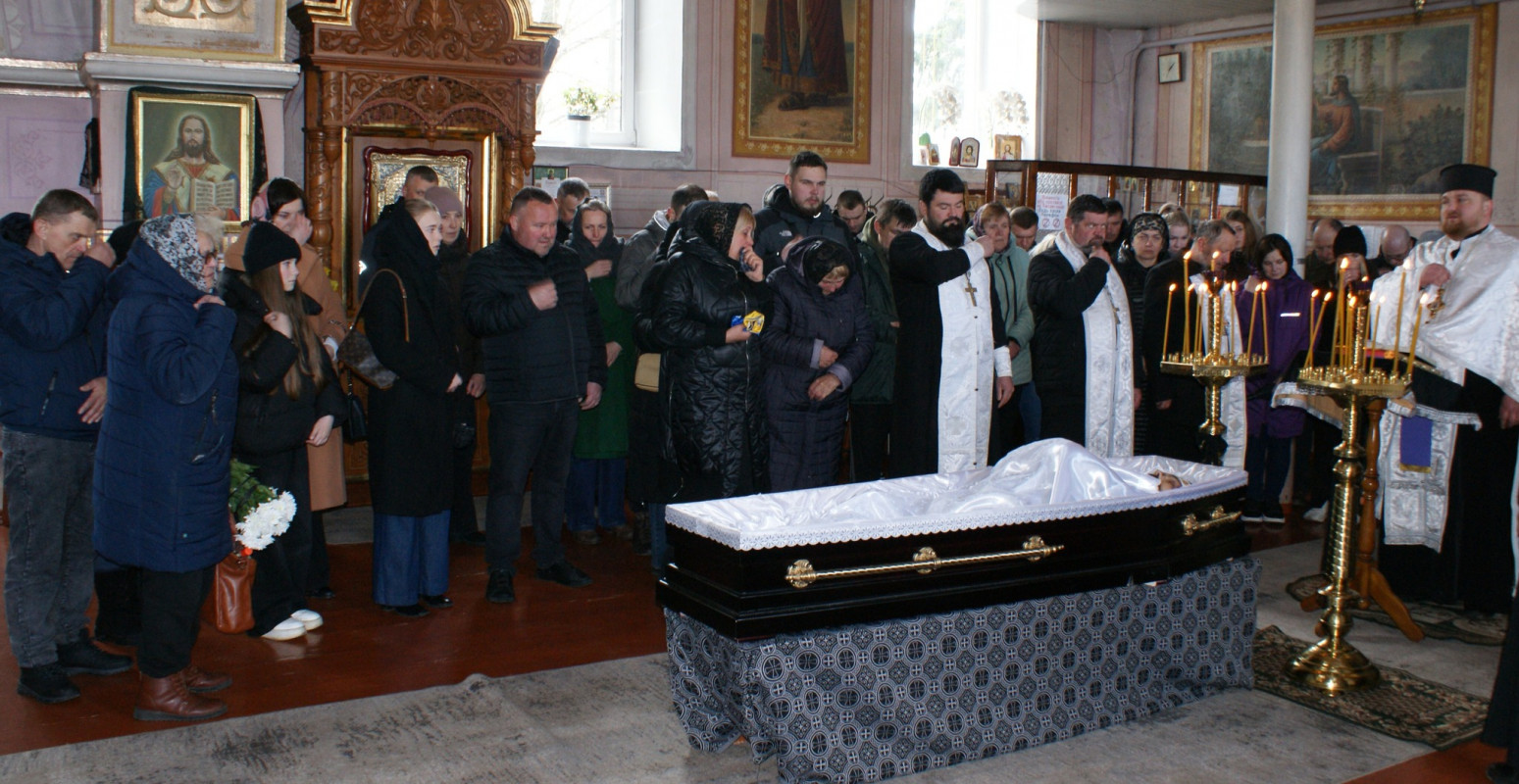 Пережив пекло війни, але загинув у ДТП: на Волині попрощалися із 31-річним воїном Вадимом Стадніком