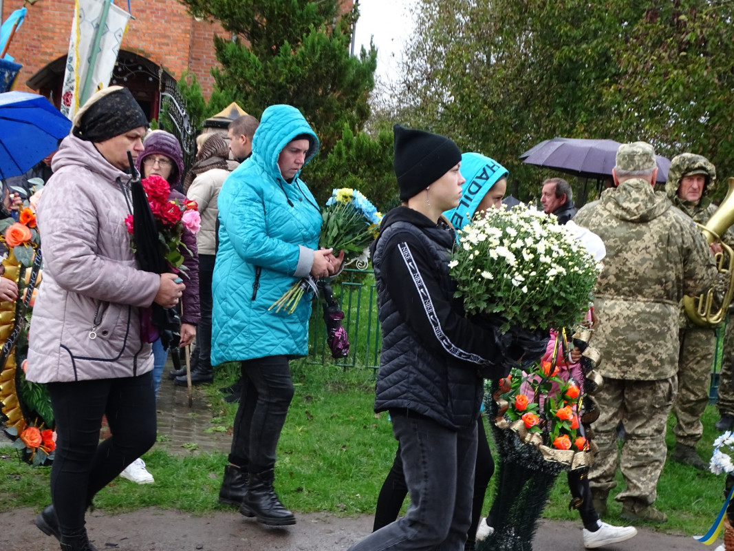 Останній бій прийняв на Харківщині: на Волині попрощались із Героєм Миколою Мартинюком