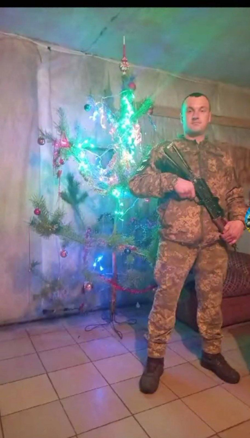 30 березня ще дзвонив сестрі, а за два дні загинув: захисника з Волині Миколу Миронюка поховали поряд з батьками