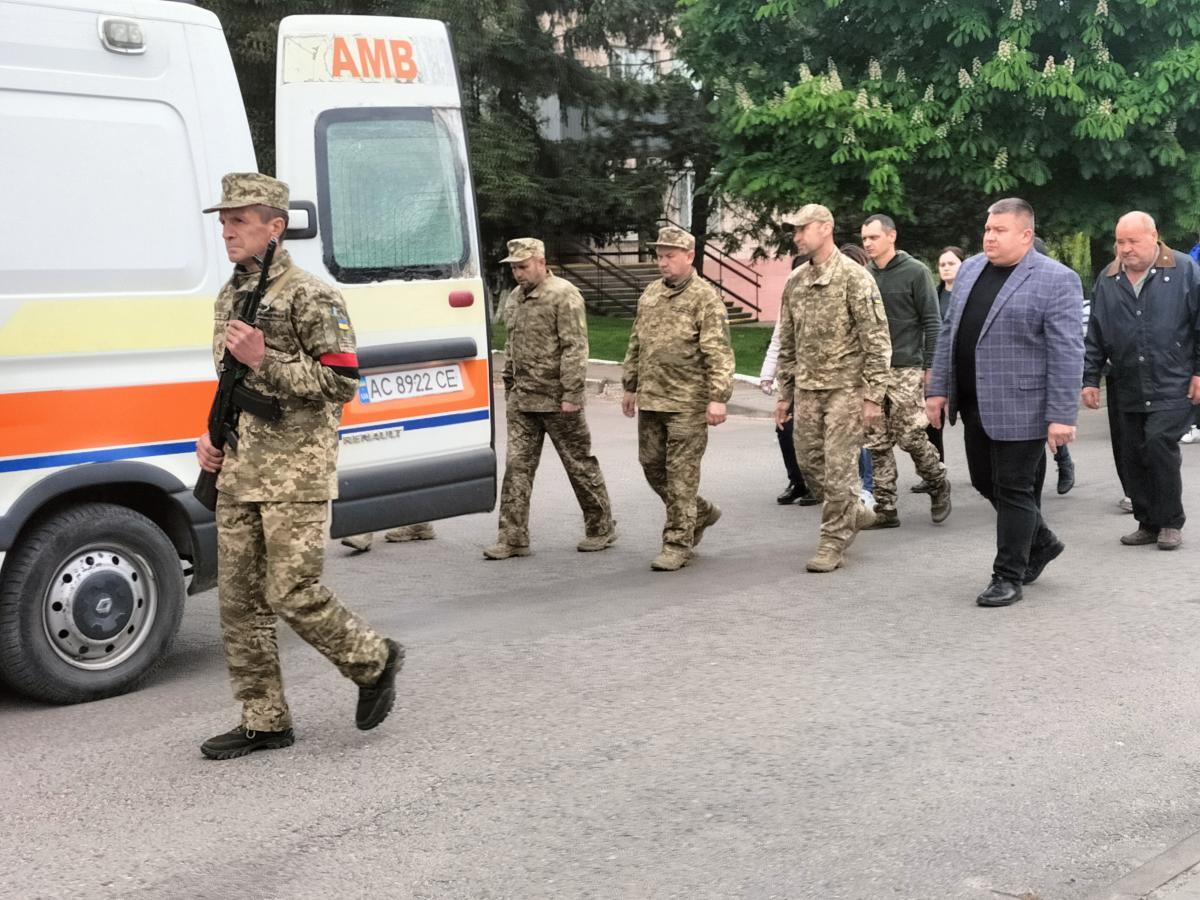 І навіть небо прощалося сльозами: на Волині провели в останню путь Героя Сергія Богуцького
