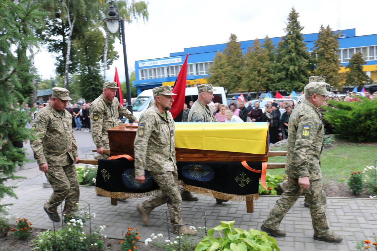 Йому було лише 19: на Волині попрощалися з юним Захисником Арсеном Хачатряном