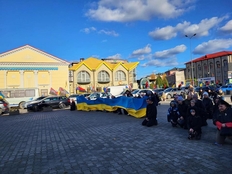 Дві втрати в одній громаді: на Волині попрощалися із Героями Олегом Подліпінським та Романом Рибчуком