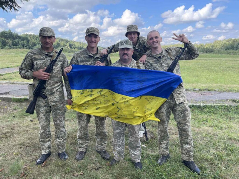 Директор школи у мирному житті, «Генерал» серед побратимів на війні: серце захисника зупинилося на рідній Волині