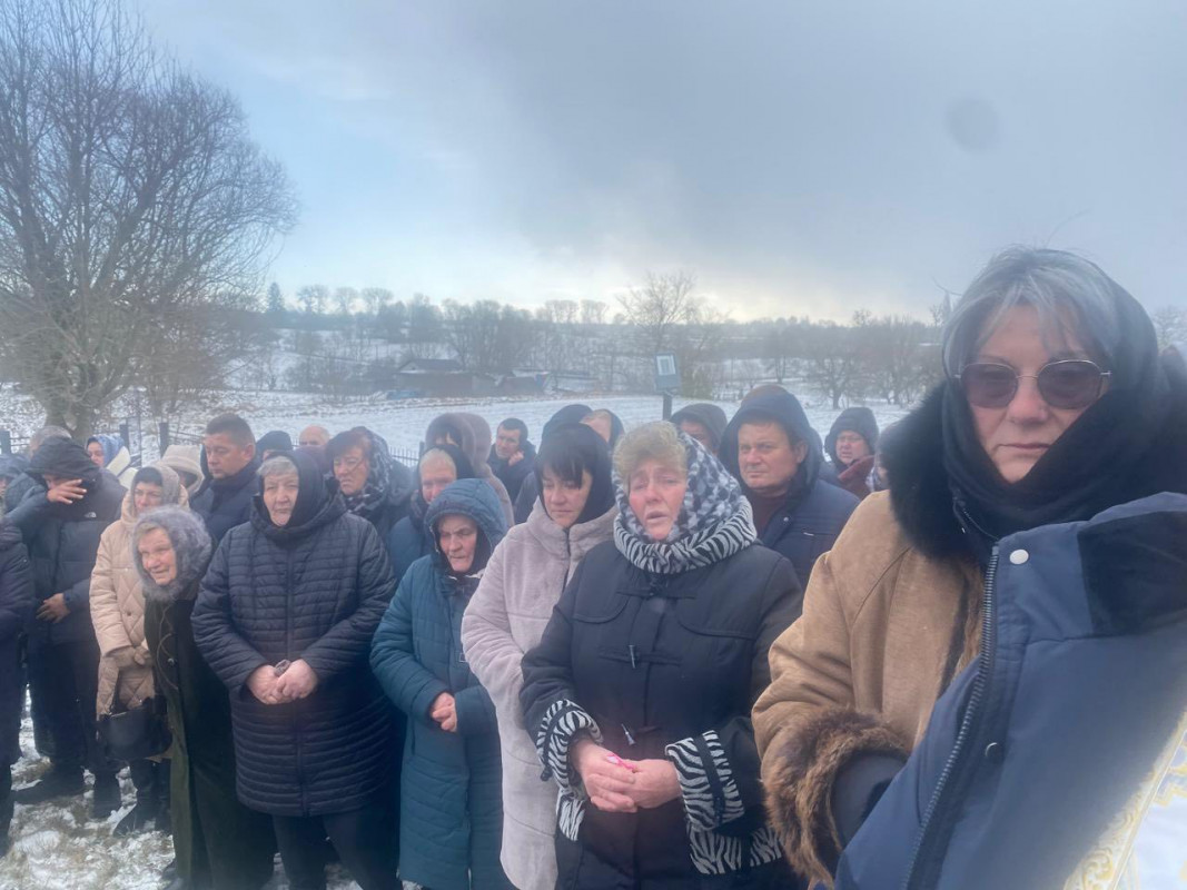 Перший український священник у місті: на Волині поховали протоієрея храму ПЦУ