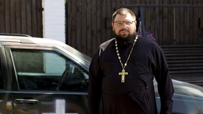 30 авто, дрони та генератори: як у Жидичинському монастирі на Волині збирають допомогу для ЗСУ
