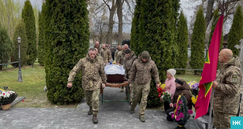 Не витримало серце: на Волині в останню дорогу провели захисника-прикордонника Руслана Пасика