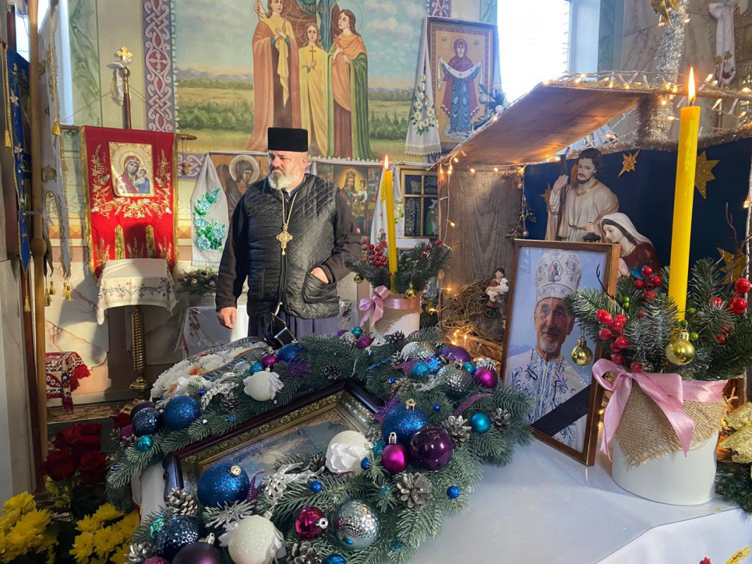 Перший український священник у місті: на Волині поховали протоієрея храму ПЦУ