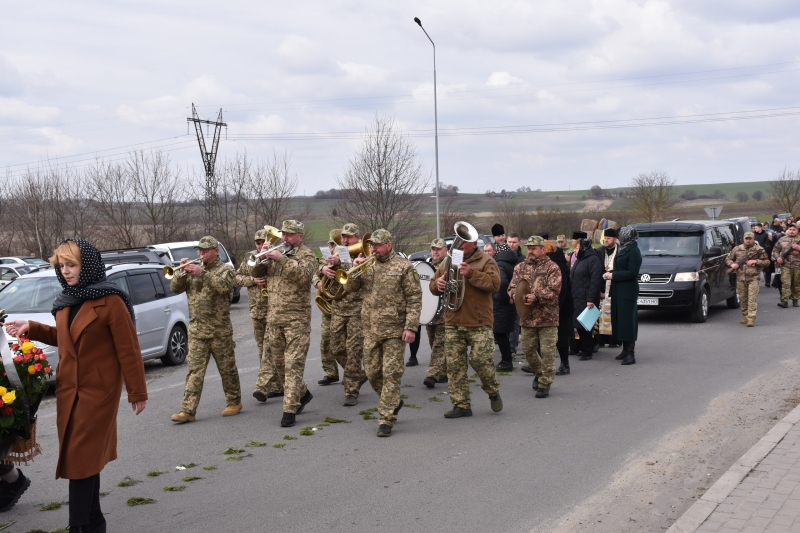 Загибель підтвердила ДНК-експертиза: на Волині після року невідомості попрощалися з Героєм Михайлом Шевчуком