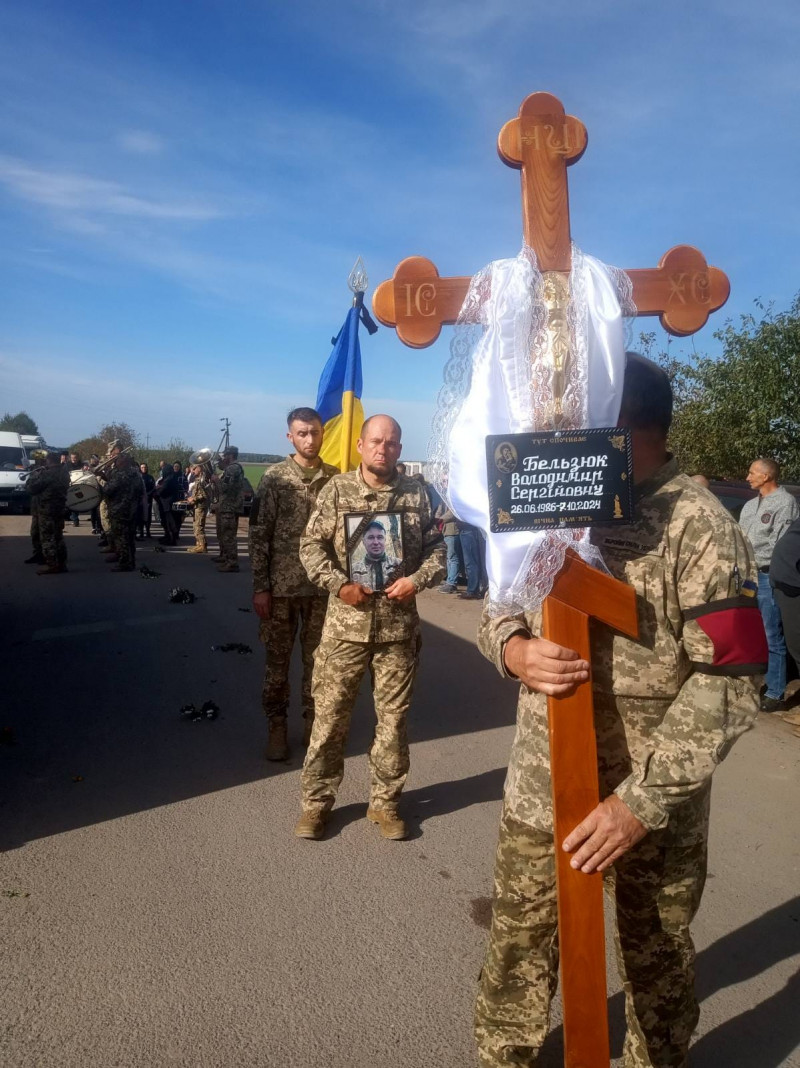 Трагічний день: на Волині попрощались із Героєм Володимиром Бельзюком