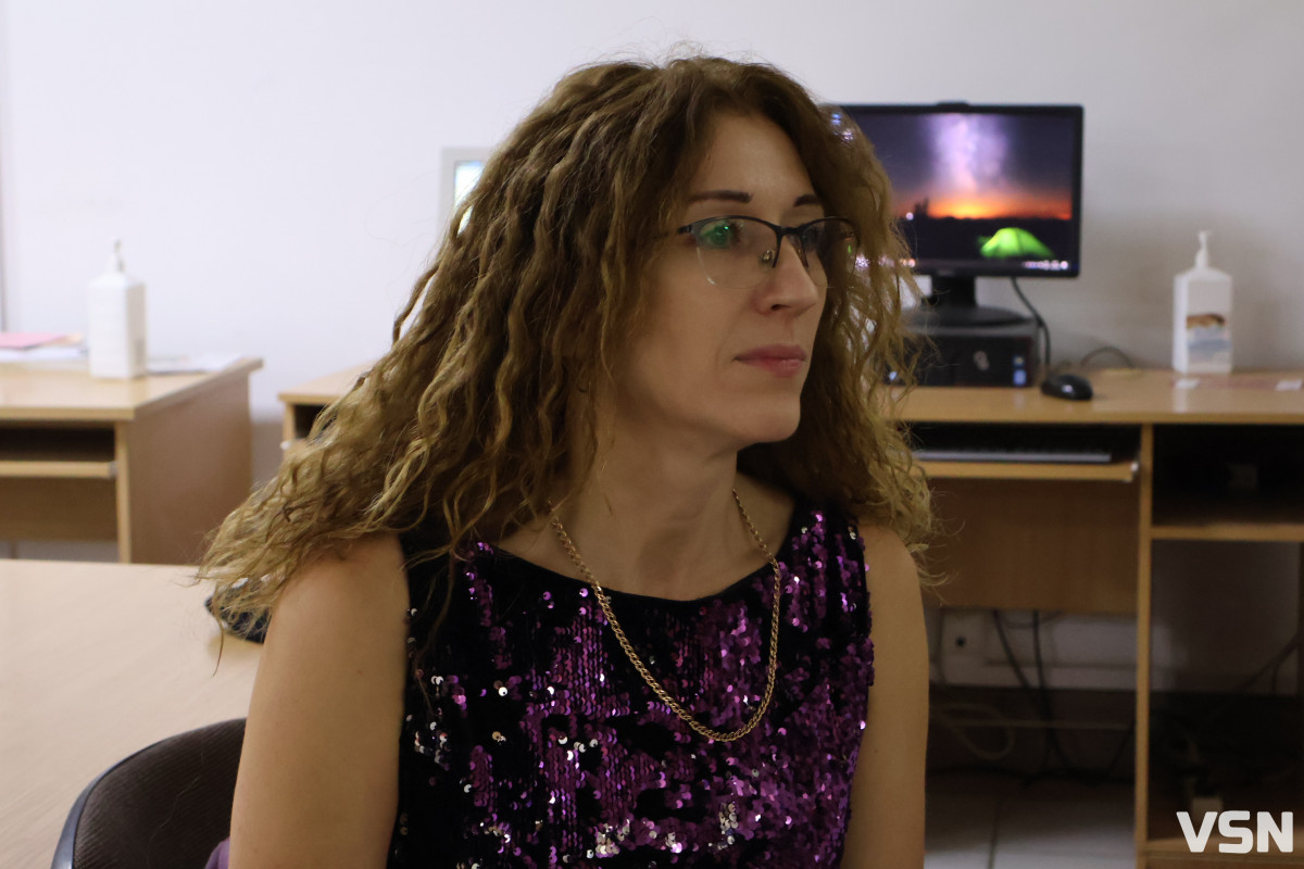 «Намальована надія»: ветеранка війни з Луцька презентувала колекцію суконь