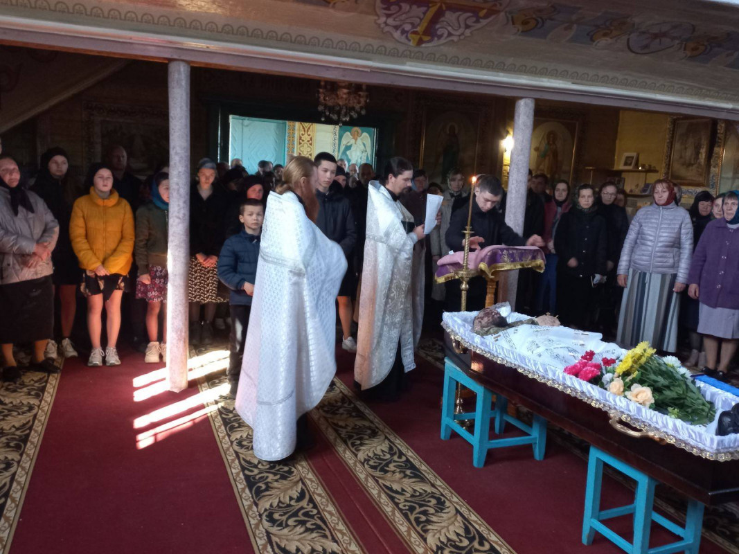 Жалоба у Вербну неділю: на Волині поховали Героя Миколу Миронюка