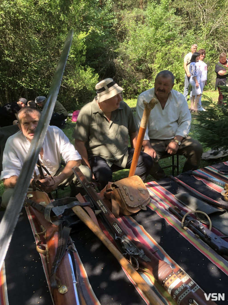 Пісні, куліш і зброя у Вовчаку: на Волині відбувся фестиваль патріотичної пісні