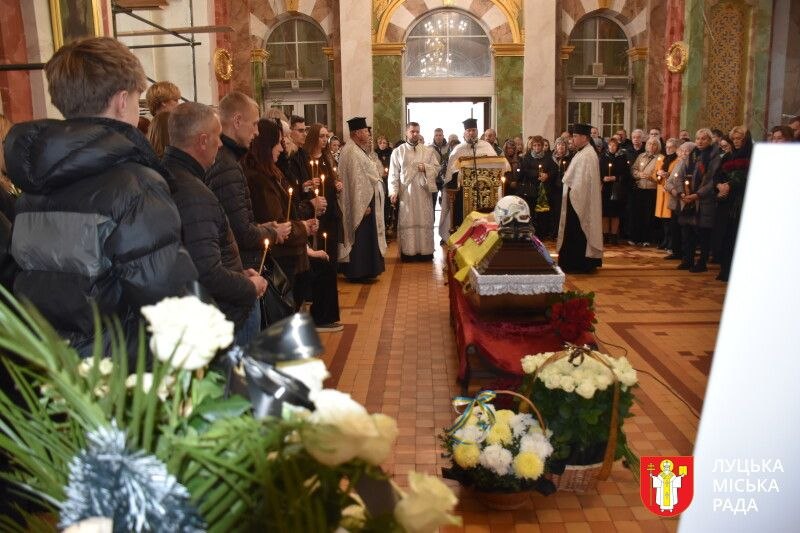 На Волині поховали ексфутболіста збірної України Романа Максимюка, який загинув на війні