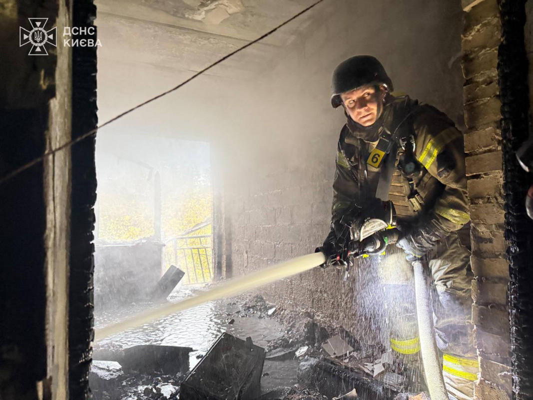 Росіяни вбили 12-річну дівчинку під час нічної атаки на Київ