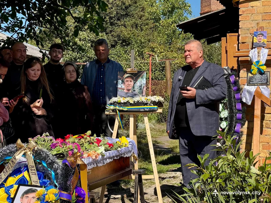 10 років захищав Україну: на Волині попрощалися із Захисником Валентином Кушніруком