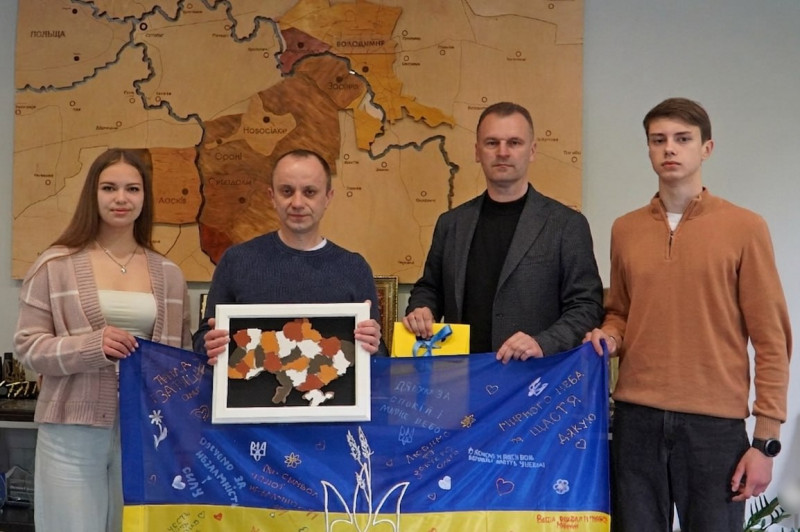 19 місяців неволі: на Волині міський голова зустрівся з воїном, який повернувся з полону