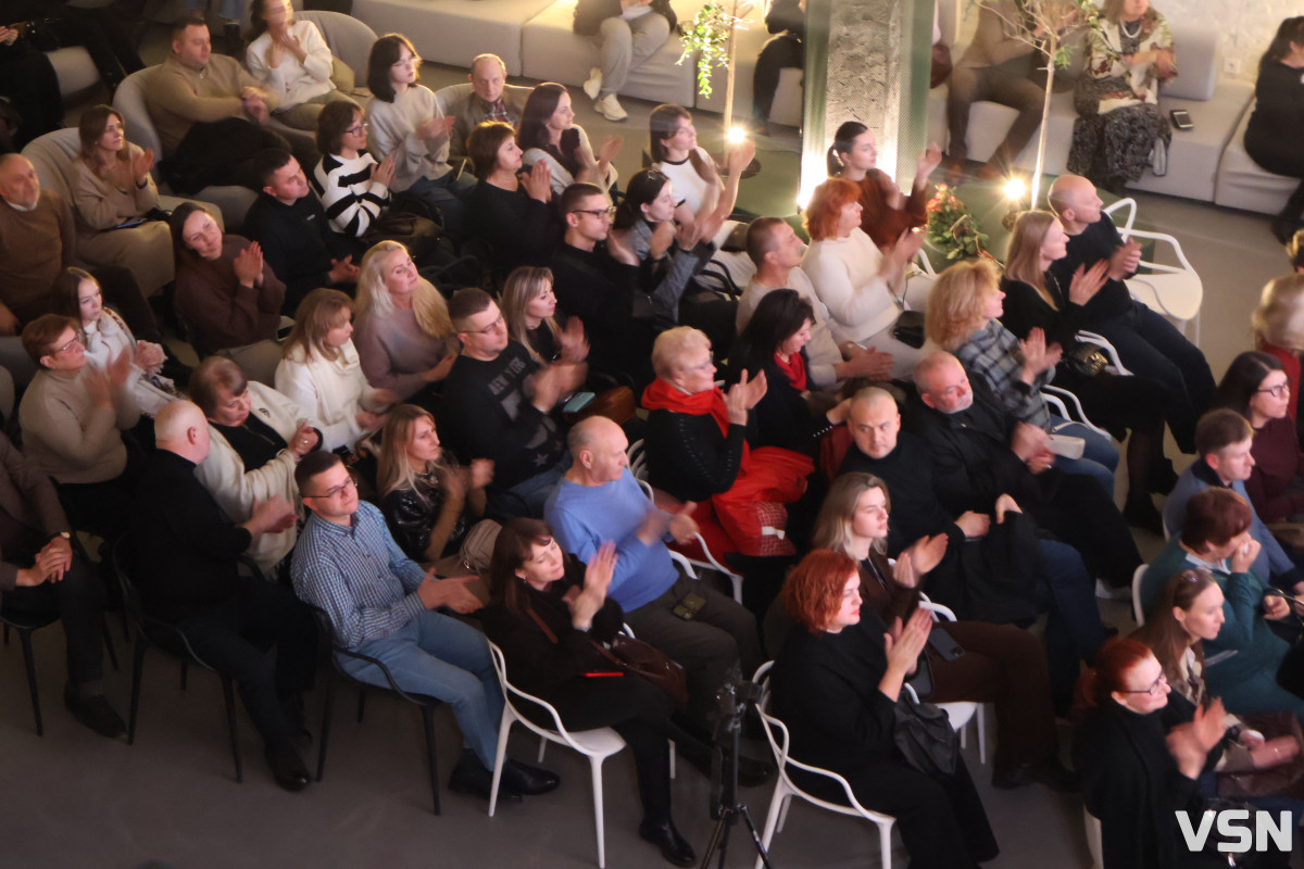 У Луцьку презентували музично-візуальний артпроменад: як відбувся захід