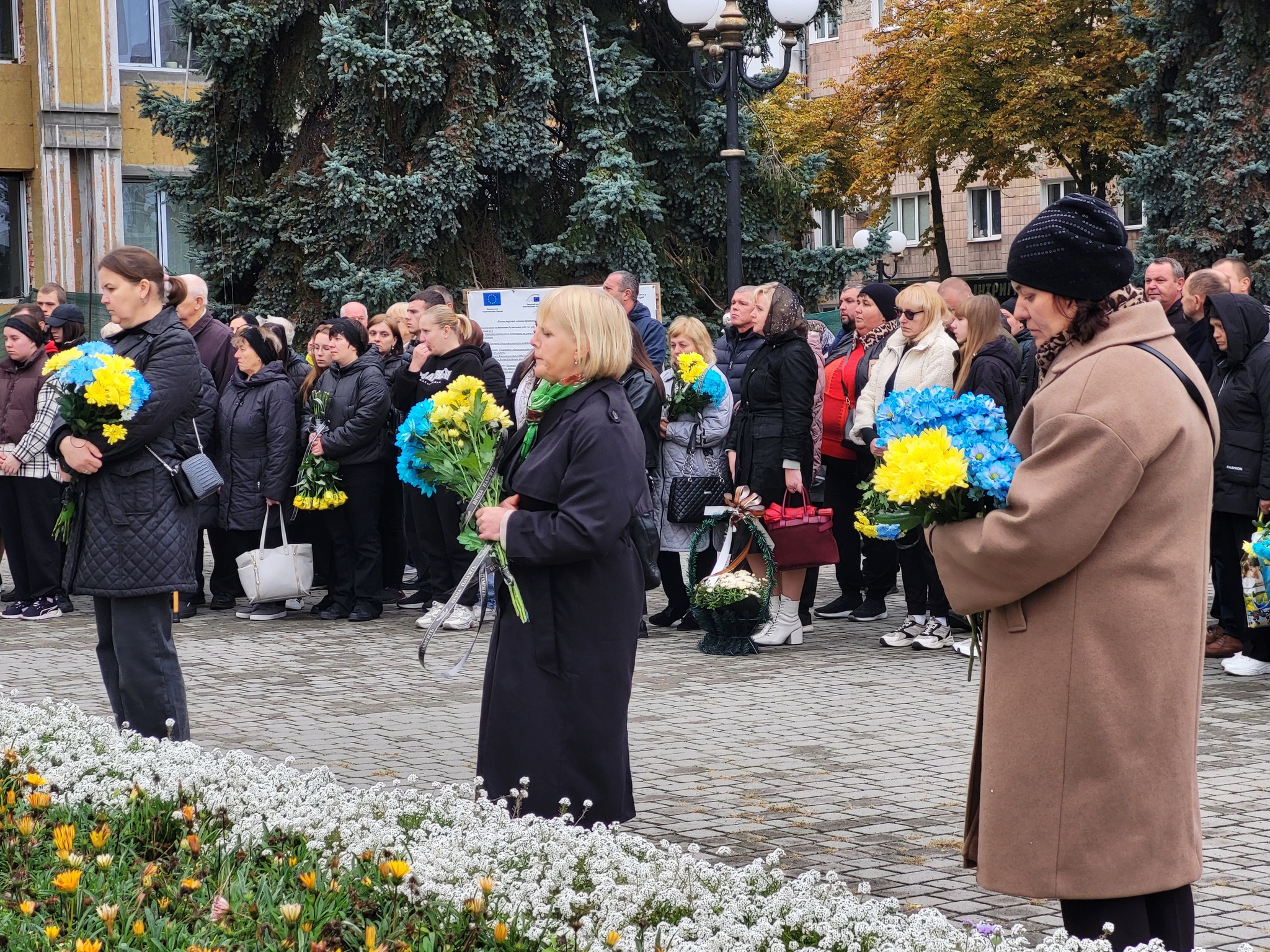 Понад сімнадцять місяців рідні жили в невідомості: на Волині попрощались з Героєм Михайлом Гарбузом