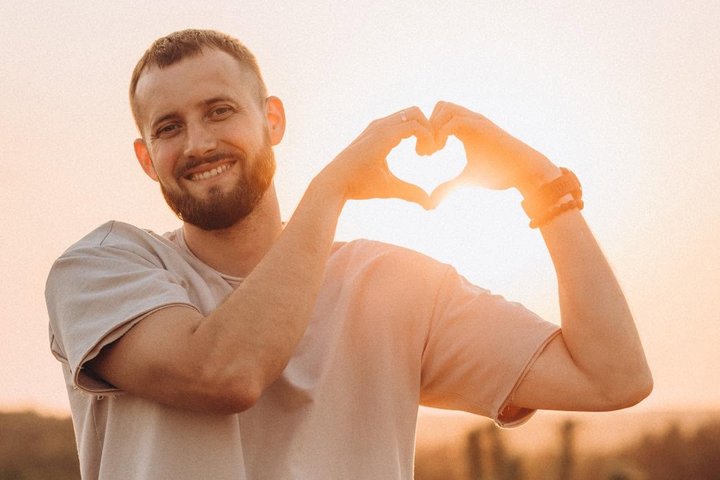 Переїхав через війну і закохав у Волинь тисячі людей: історія блогера Артема Приходька