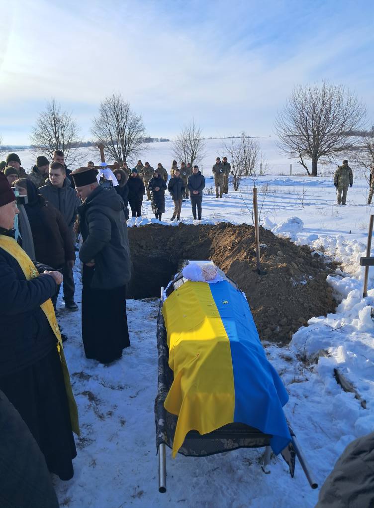 Загинув майже три роки тому: на Волині попрощалися з Героєм Олександром Оксенюком