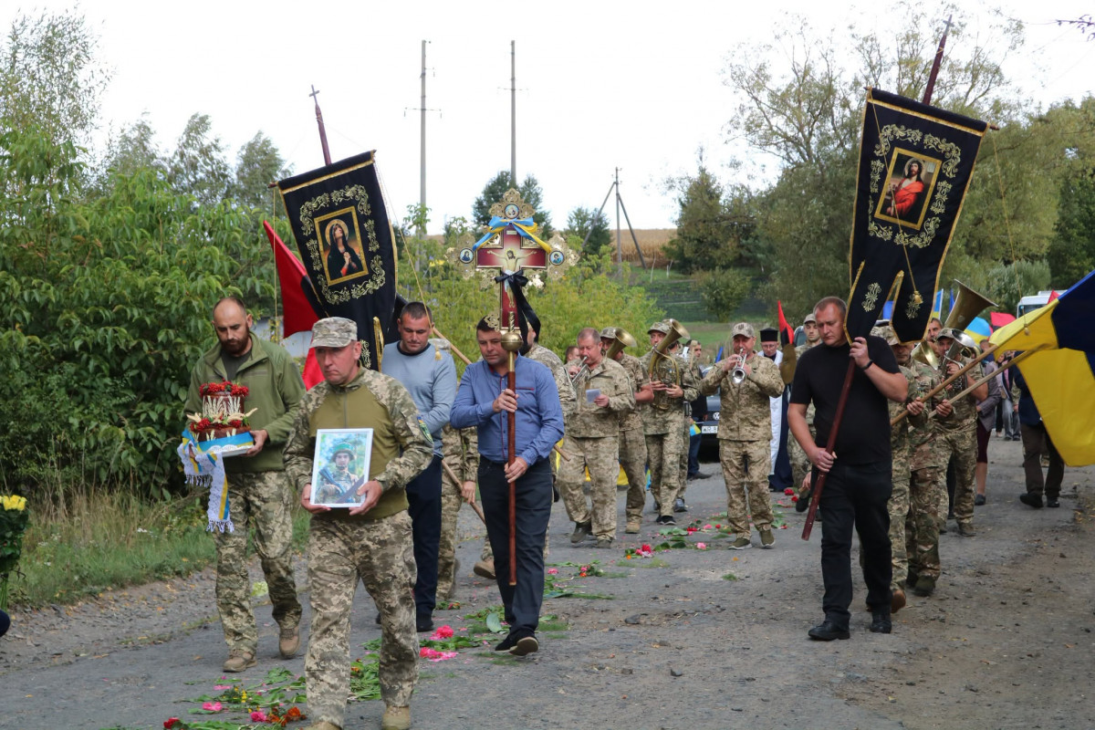 Йому було лише 19: на Волині попрощалися з юним Захисником Арсеном Хачатряном