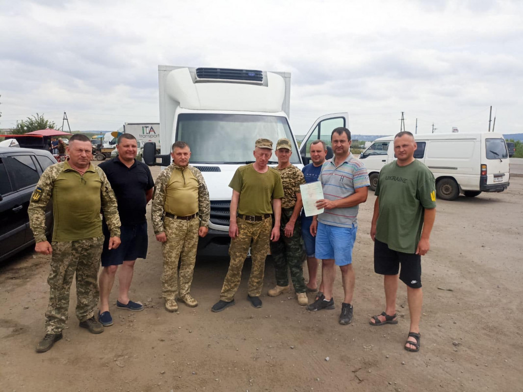 Тероборонівцям з Волині придбали буса-рефрижератора