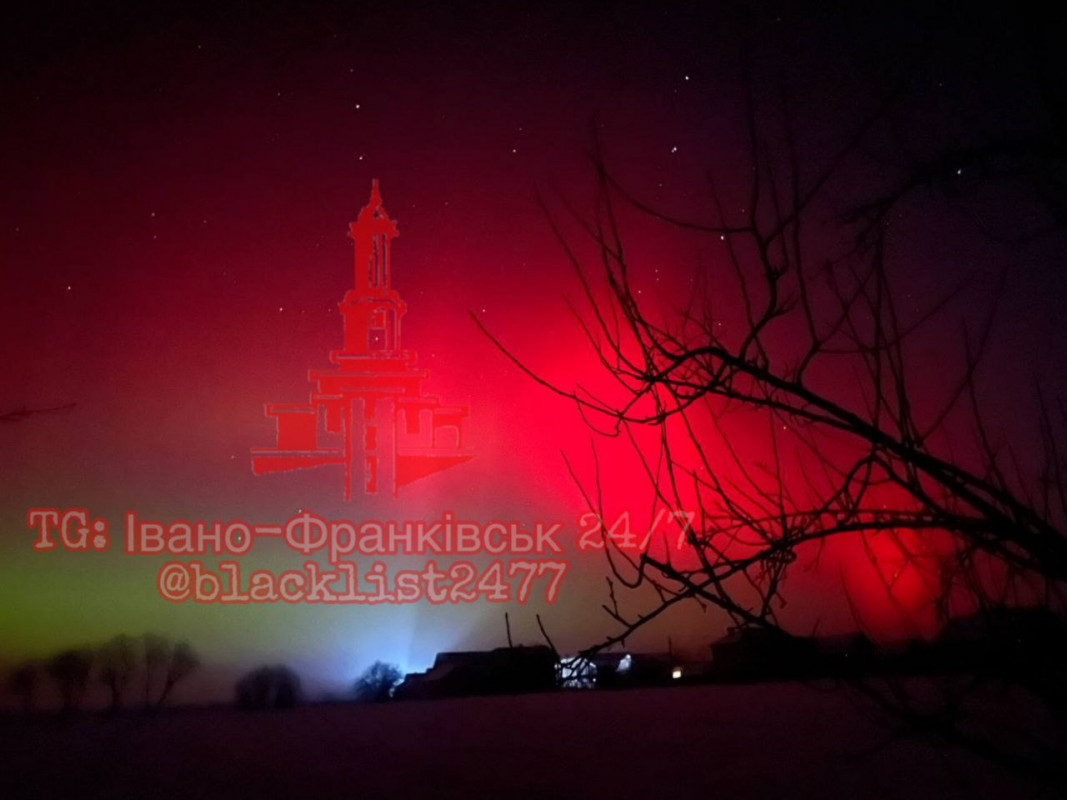 В небі над Волинню та іншими областями помітили незвичне явище. Фото