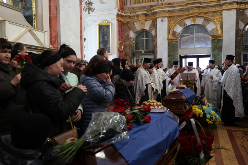 У Луцьку попрощалися з Героями Євгенієм Філясом та Тарасом Медведчуком