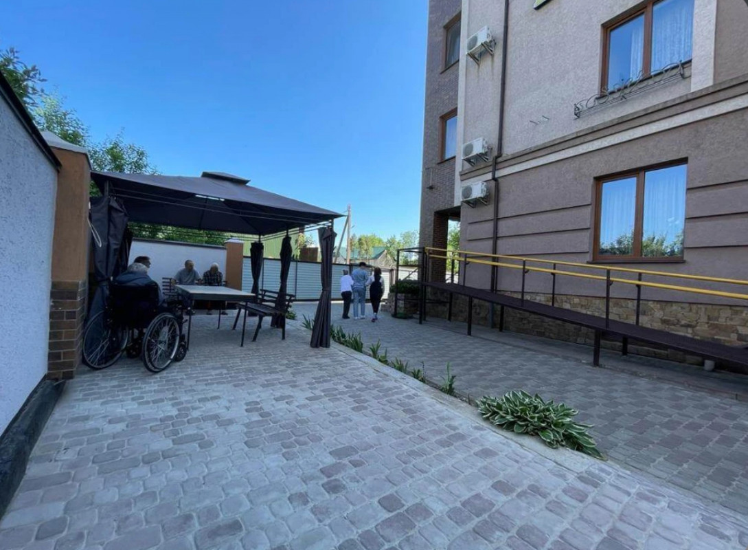 Пансіонат або санаторій: як змінився формат будинків престарілих в Україні