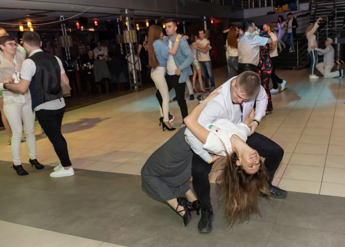 Недитячі танці: де та за скільки  в Луцьку дорослі можуть навчитися танцювати