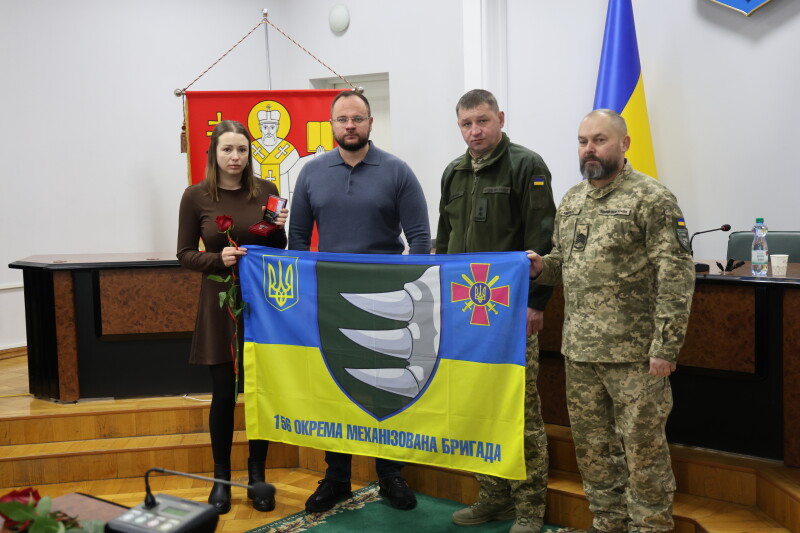 У Луцьку рідним полеглих воїнів вручили державні нагороди