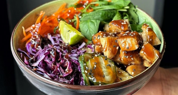 Де забронювати столик на 8 березня у Луцьку