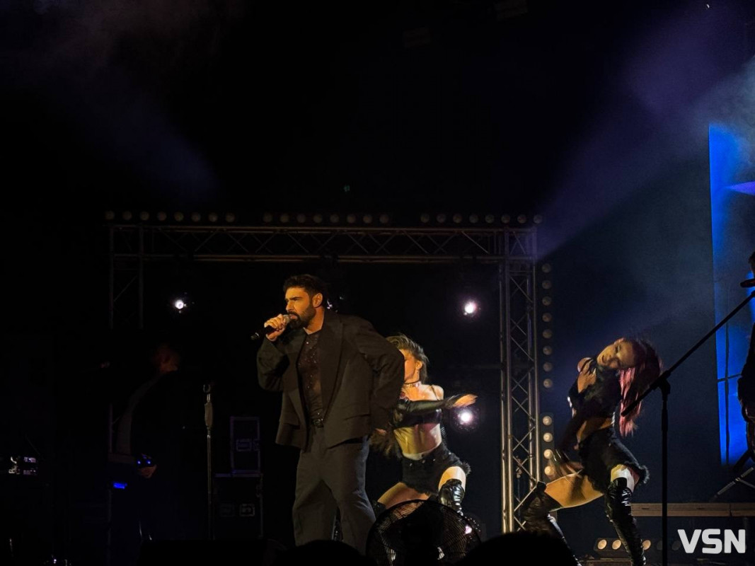 «Пінаколада» дарує другу молодість»: Віталій Козловський зібрав повний зал у Луцьку