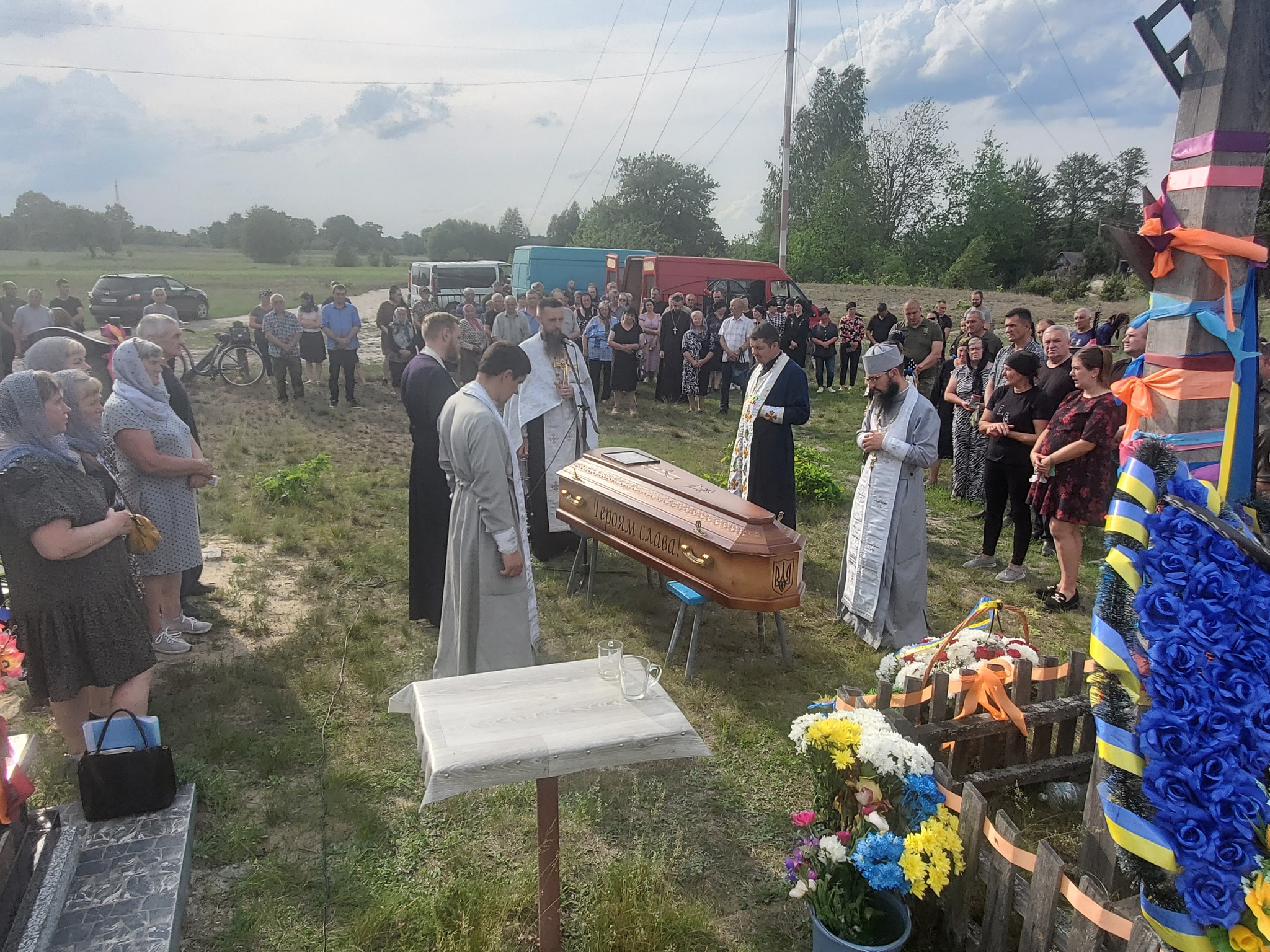 Тривалий час доля воїна була невідома: на Волині попрощались з Героєм Анатолієм Сергійчуком