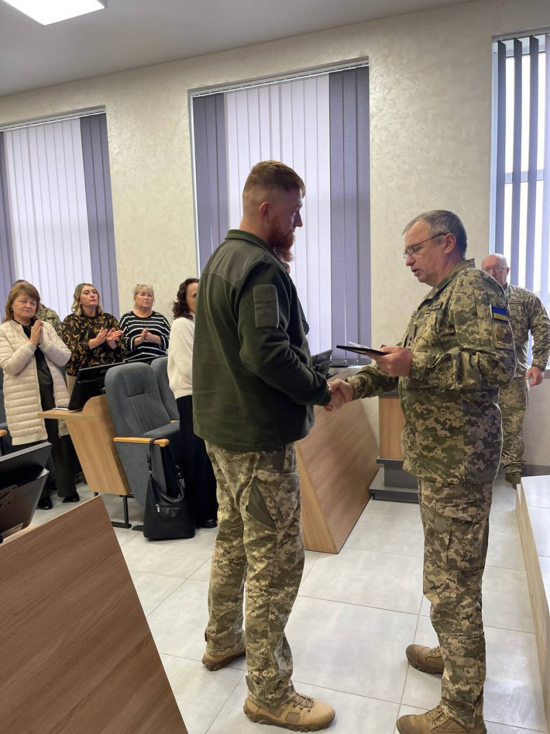 Військовослужбовці з Волині отримали почесну нагороду від Сирського