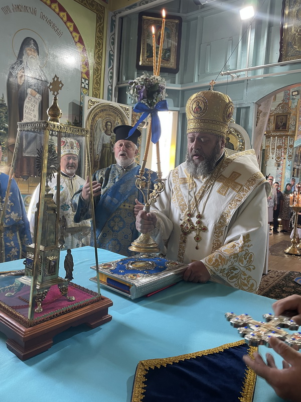 Митрополит Михаїл звершив літургію у волинському храмі з 150-річною історією