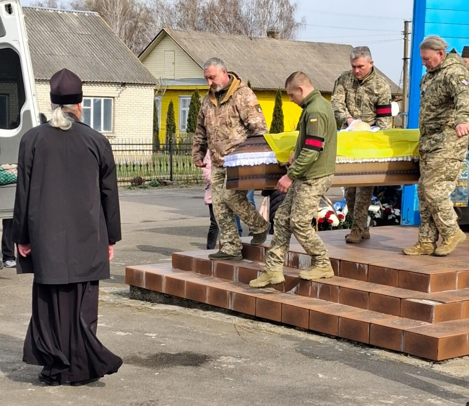 Ворожий дрон обірвав життя: на Волині попрощалися з Героєм Сергієм Панасюком